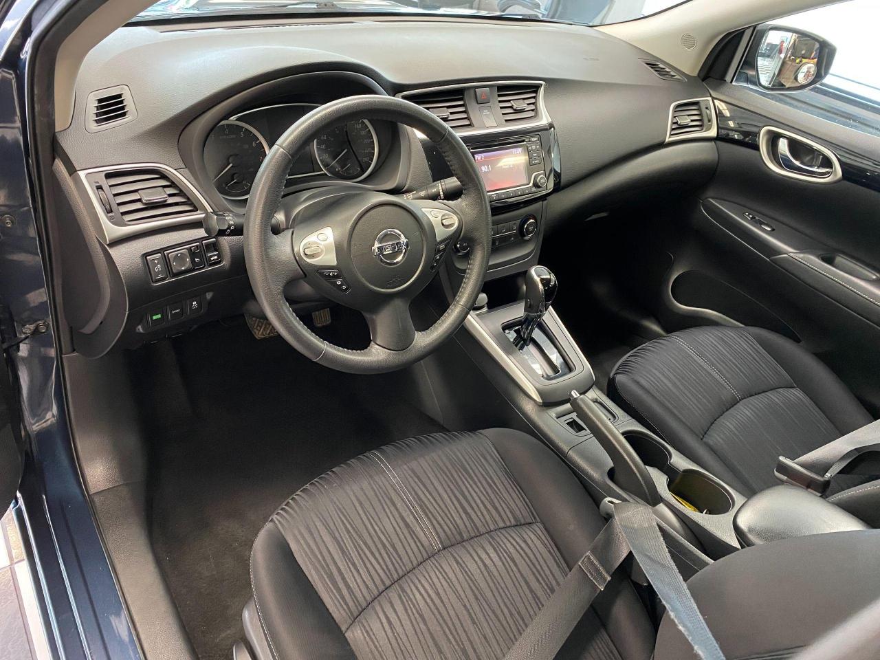 2016 Nissan Sentra SV+Camera+Bluetooth+Heated Seats+Push Start Photo17