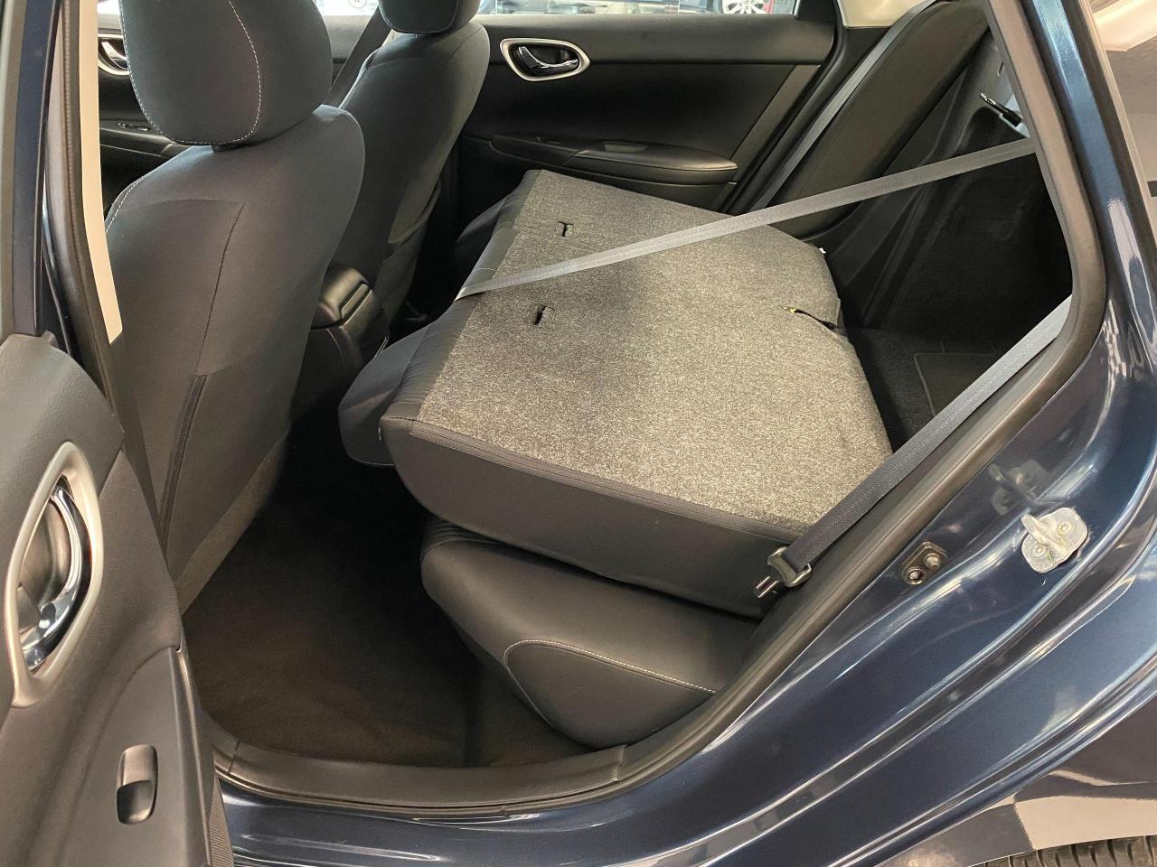 2016 Nissan Sentra SV+Camera+Bluetooth+Heated Seats+Push Start Photo25