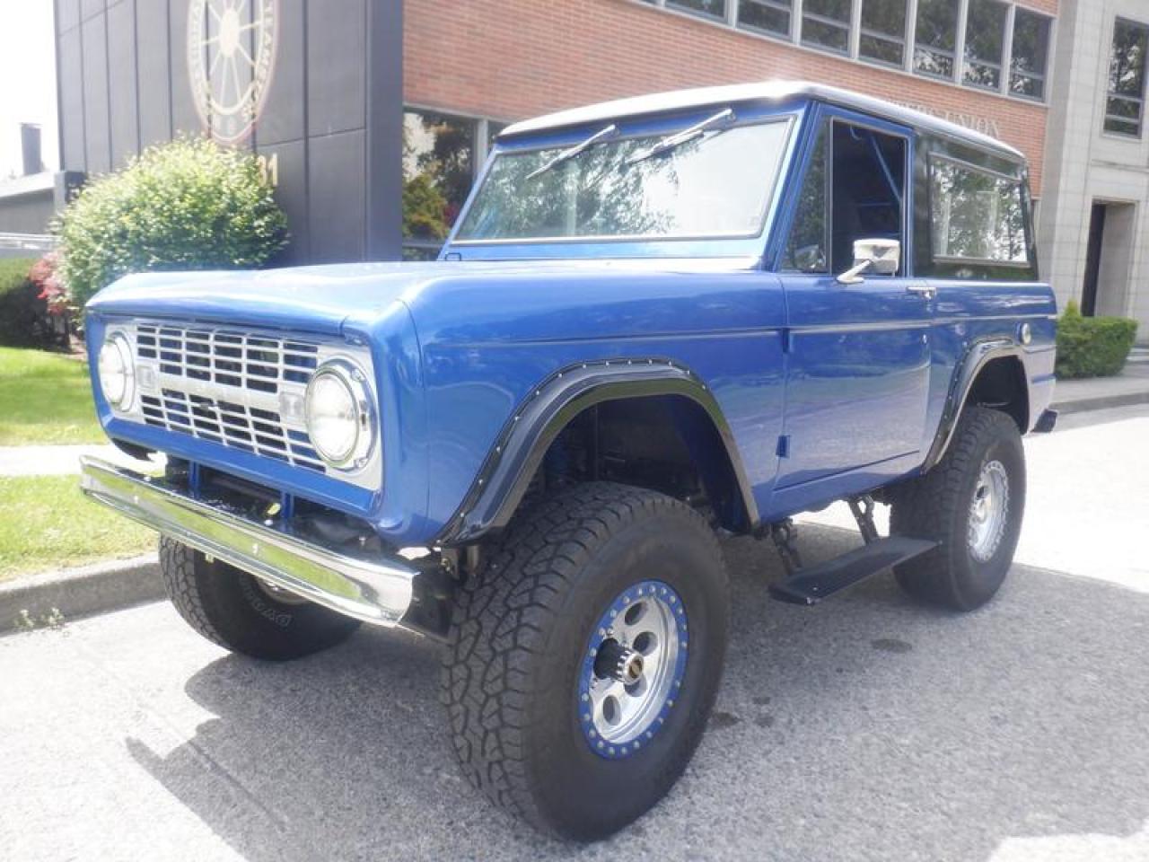 Used 1974 Ford Bronco Custom Pickup Truck for sale in Burnaby, BC