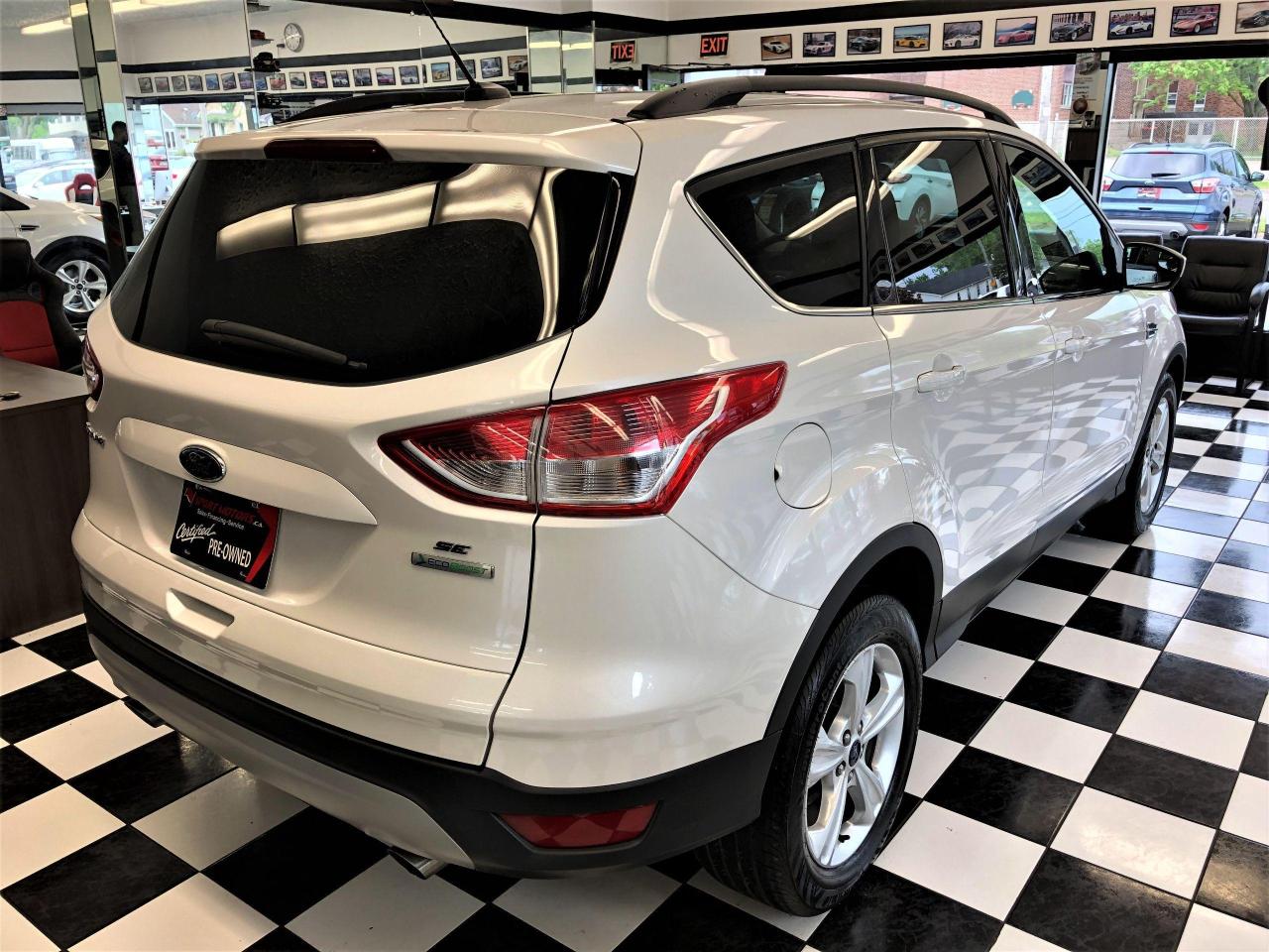 2015 Ford Escape SE+Camera+Heated Seats+Bluetooth+ACCIDENT FREE Photo4