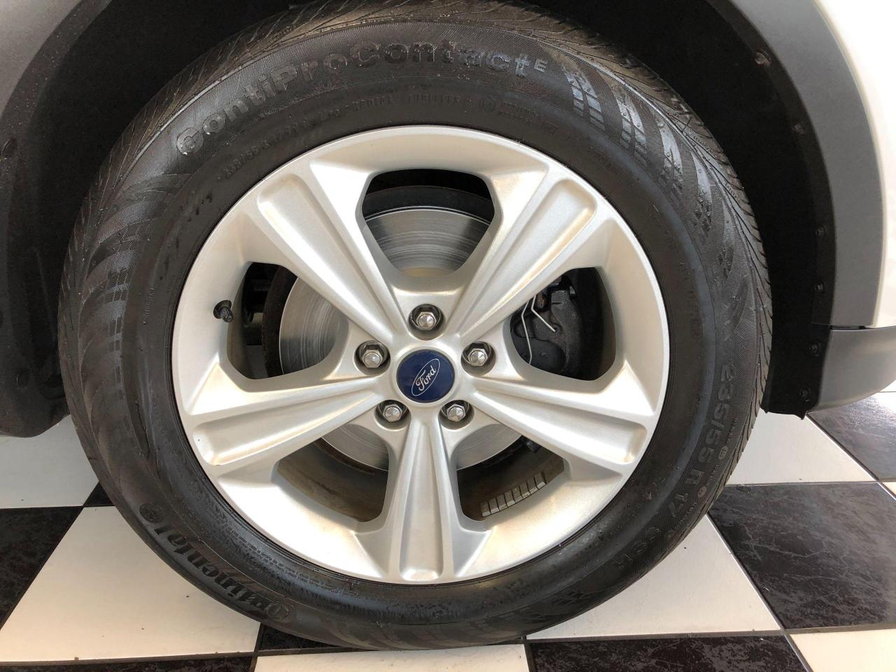 2015 Ford Escape SE+Camera+Heated Seats+Bluetooth+ACCIDENT FREE Photo119