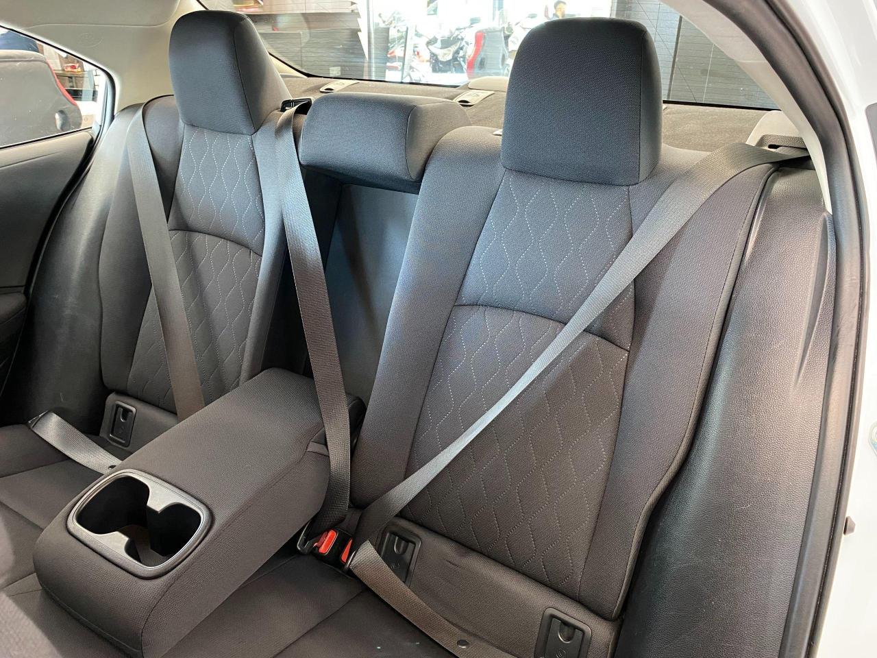 2020 Toyota Corolla LE+Camera+Apple Play+New Tires+CLEAN CARFAX - Photo #24