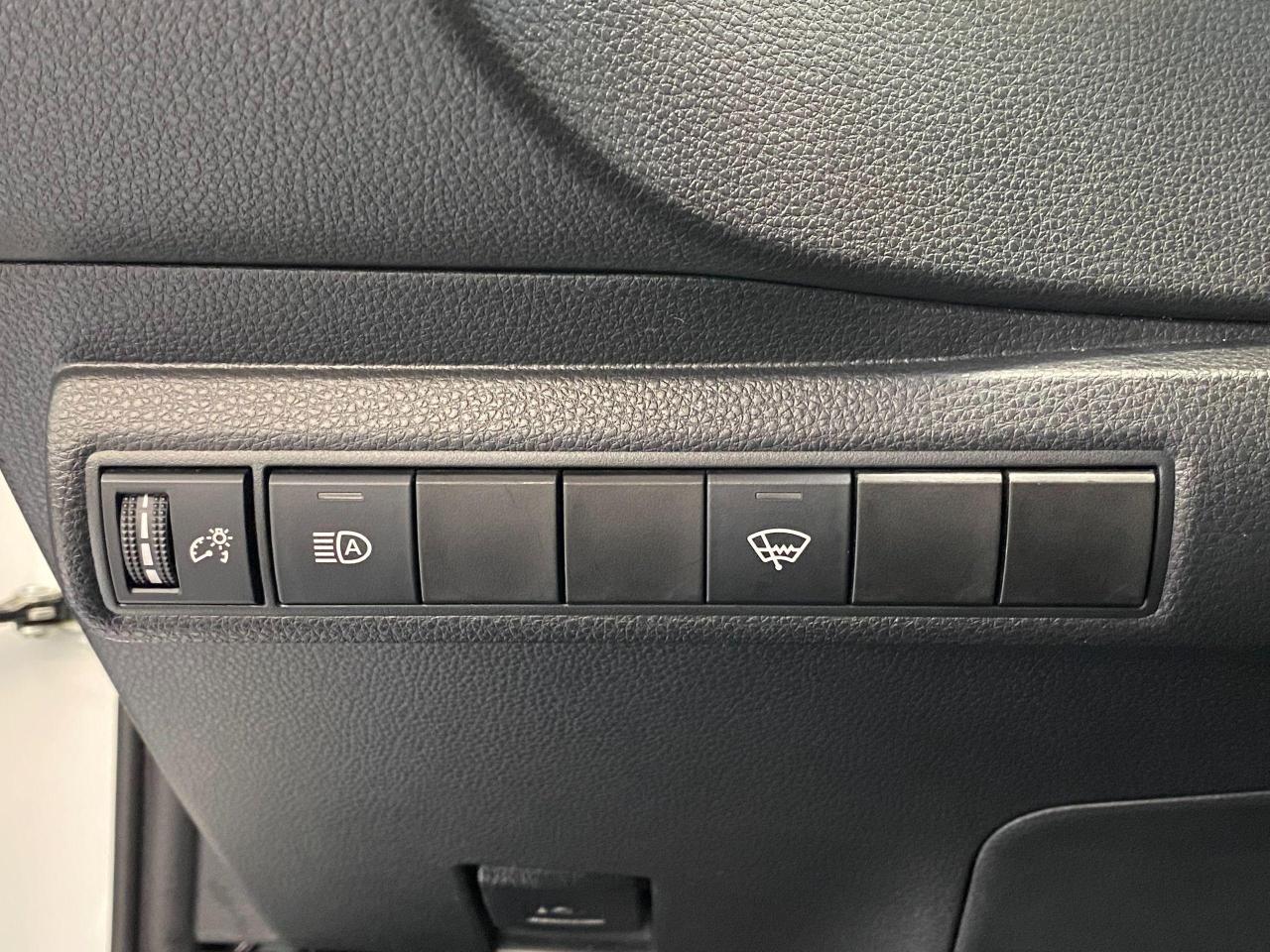 2020 Toyota Corolla LE+Camera+Apple Play+New Tires+CLEAN CARFAX - Photo #53