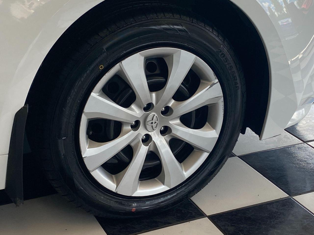 2020 Toyota Corolla LE+Camera+Apple Play+New Tires+CLEAN CARFAX - Photo #58