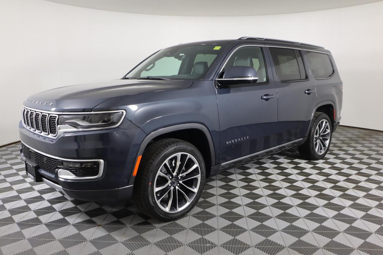 2022 Jeep Wagoneer Series III Photo2