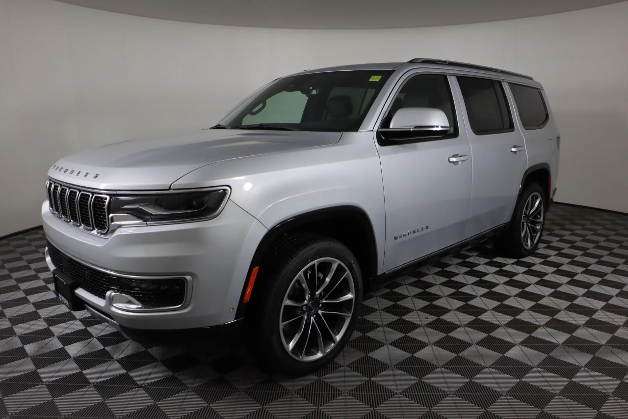 2022 Jeep Wagoneer Series III Photo2