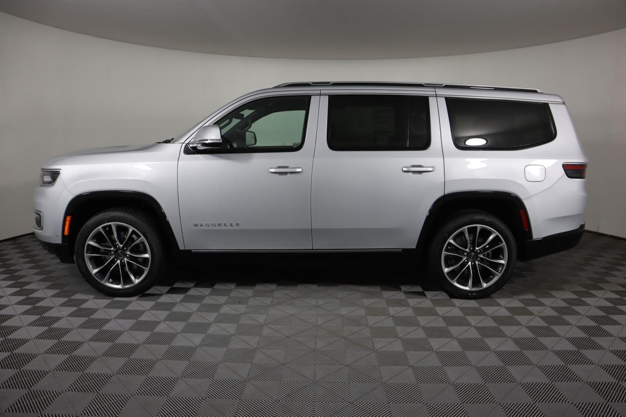 2022 Jeep Wagoneer Series III Photo3