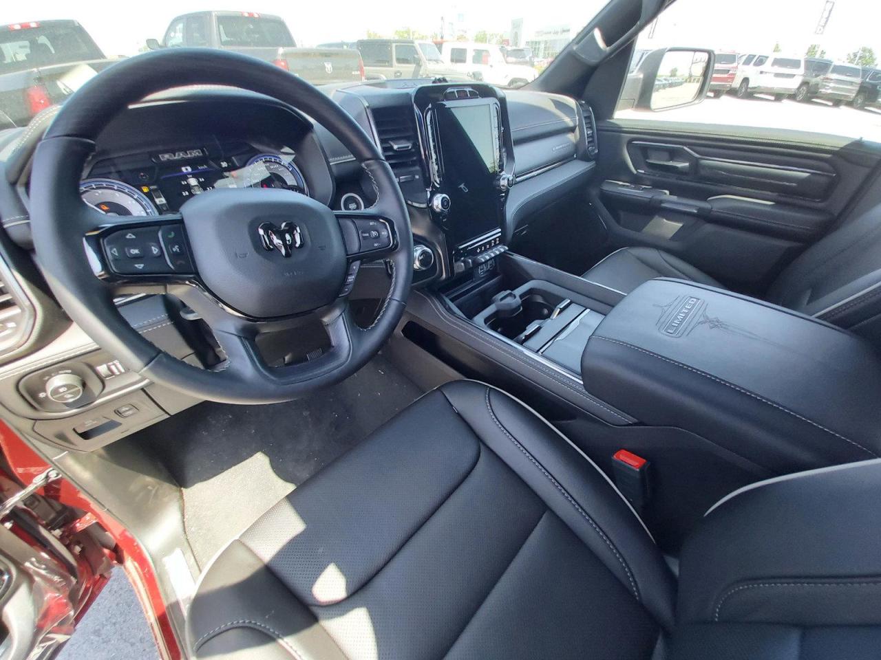 2022 RAM 1500 Limited Photo3