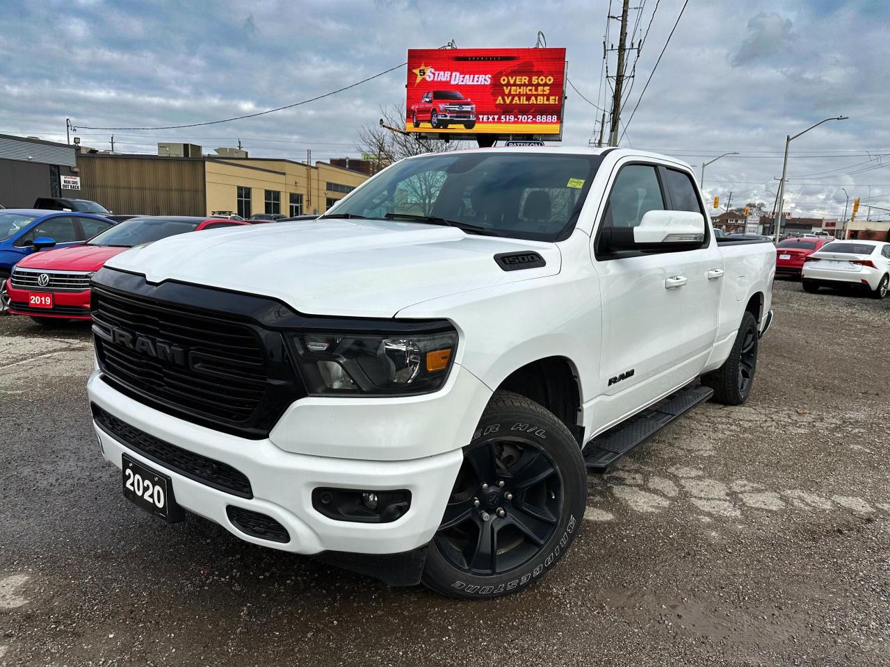 Used 2020 RAM 1500 4WD HEMI LOADED! LOW KM! WE FINANCE ALL CREDIT! for sale in London, ON