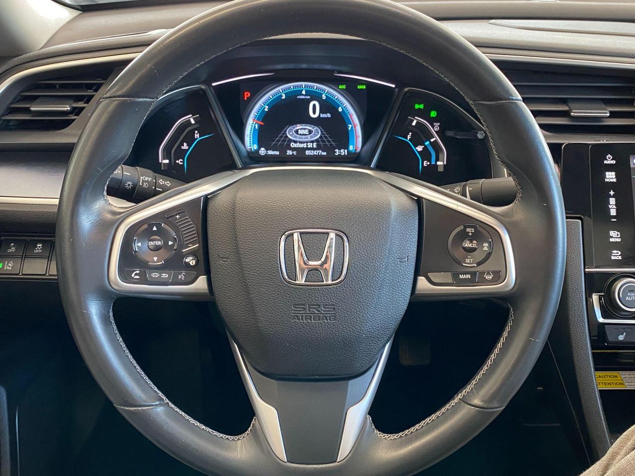 2018 Honda Civic Touring+Leather+Roof+WirelessCharging+CLEAN CARFAX Photo9