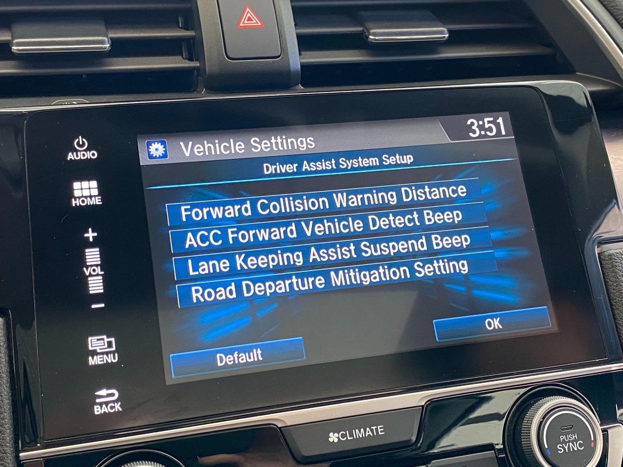 2018 Honda Civic Touring+Leather+Roof+WirelessCharging+CLEAN CARFAX - Photo #36