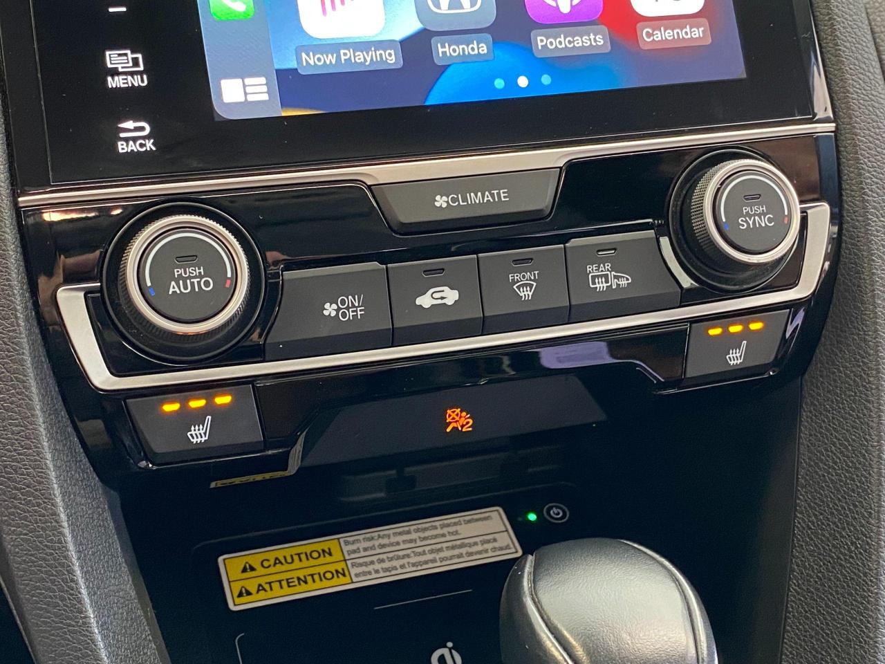 2018 Honda Civic Touring+Leather+Roof+WirelessCharging+CLEAN CARFAX Photo108