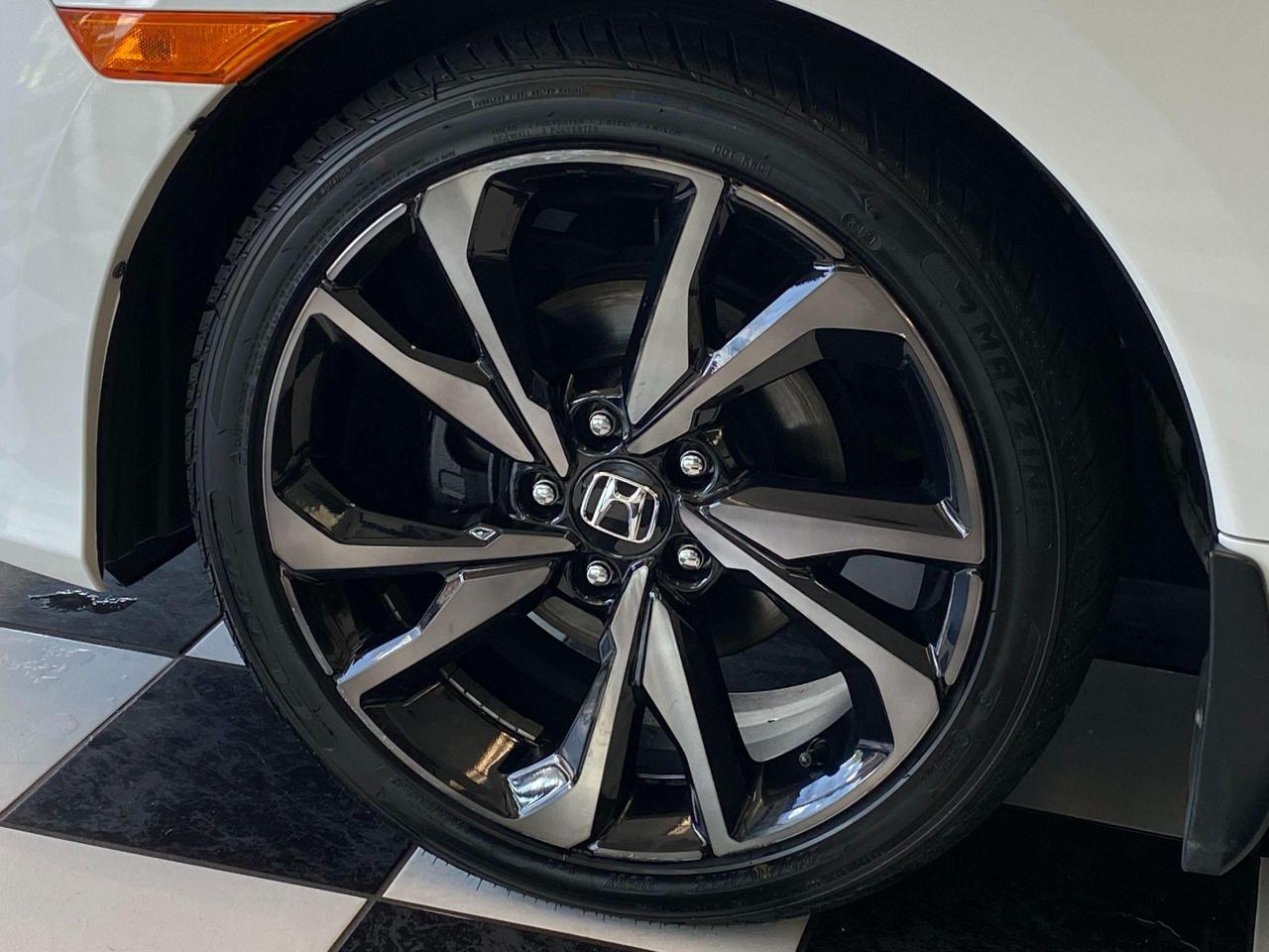 2018 Honda Civic Touring+Leather+Roof+WirelessCharging+CLEAN CARFAX Photo127