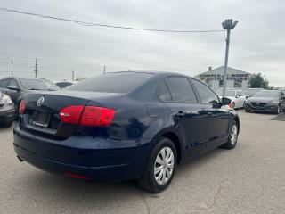 2012 Volkswagen Jetta TRENDLINE+ - Photo #5