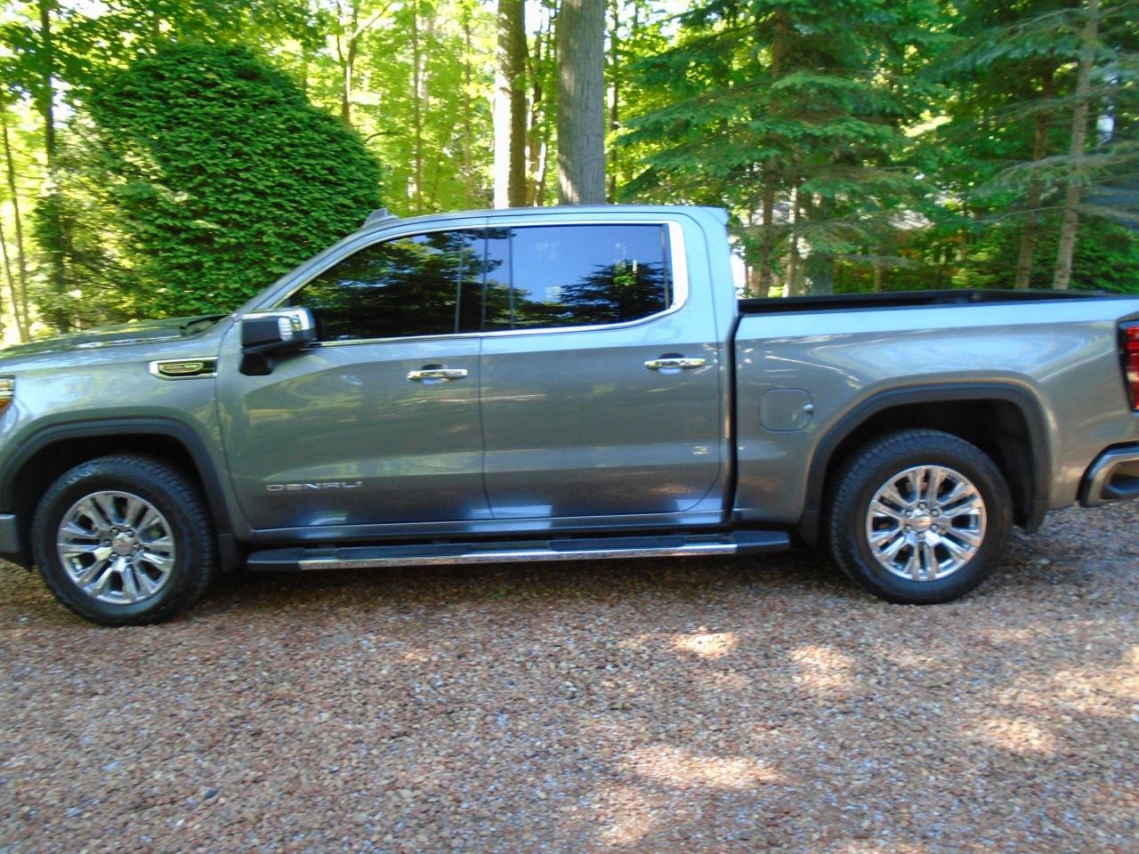 2021 GMC Sierra 1500 Available IN Sutton   IN Service  10/19.2021 - Photo #3