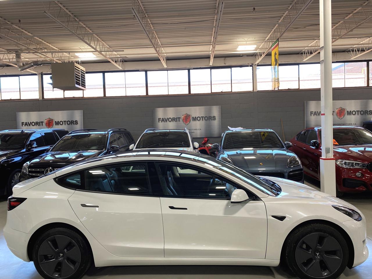 2022 Tesla Model 3 STANDARD RANGE|NAV|AUTOPILOT|ALLHEATEDSEATS|HIFI|+ Photo2