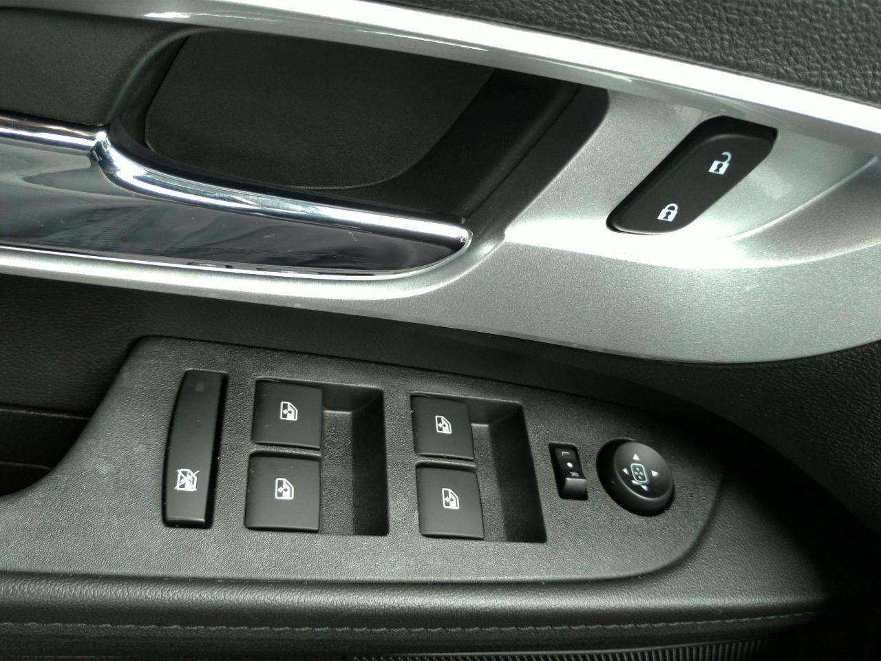 2013 Chevrolet Equinox LS, Front Wheel Drive - Photo #10