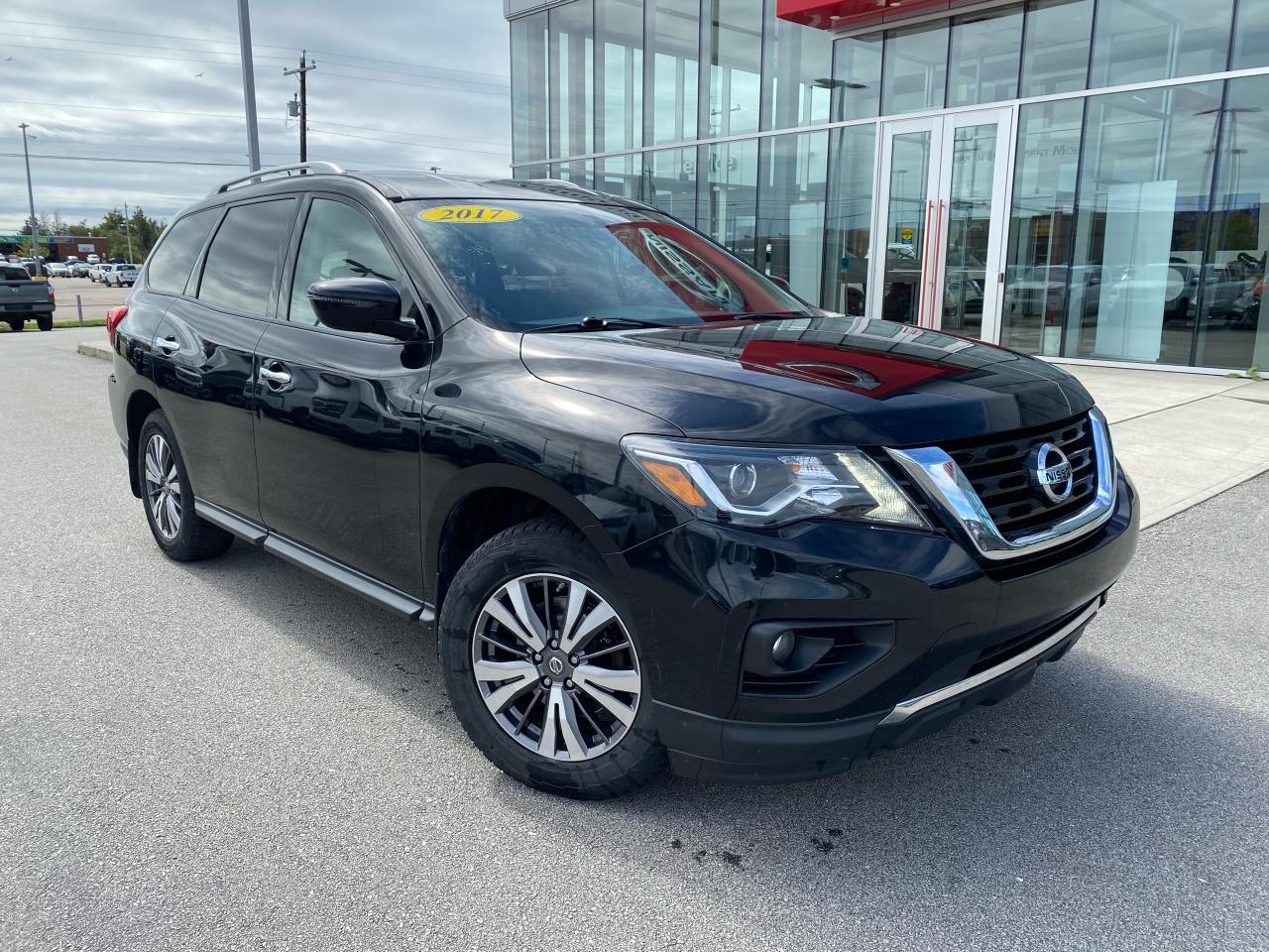 2017 Nissan Pathfinder SV AWD
