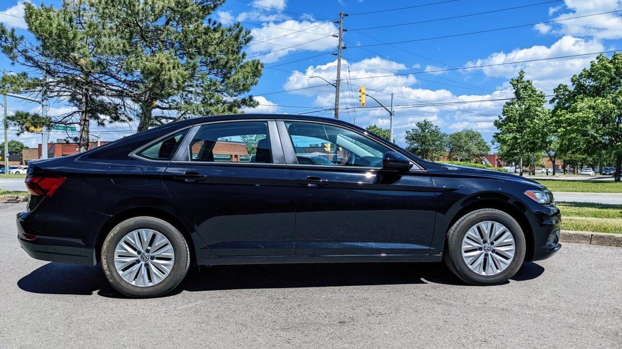 2019 Volkswagen Jetta Comfortline AUTO Photo2