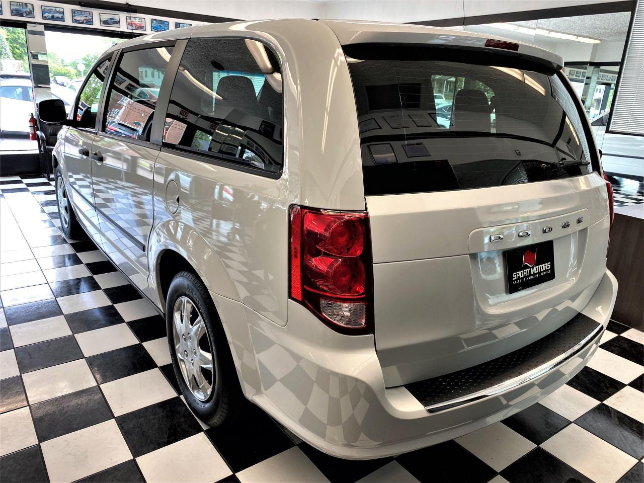 2015 Dodge Grand Caravan CVP+Cruise Control+A/C Photo2