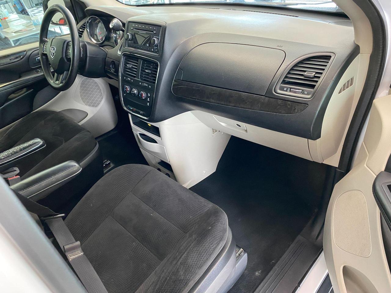 2015 Dodge Grand Caravan CVP+Cruise Control+A/C - Photo #19