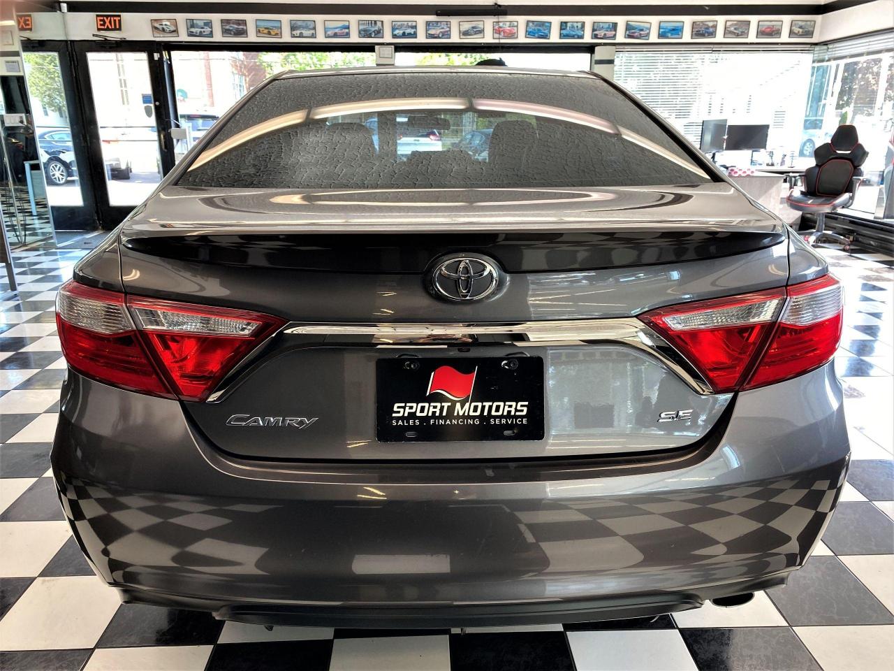 2017 Toyota Camry SE+Camera+Bluetooth+Heated Seats+CLEAN CARFAX Photo3