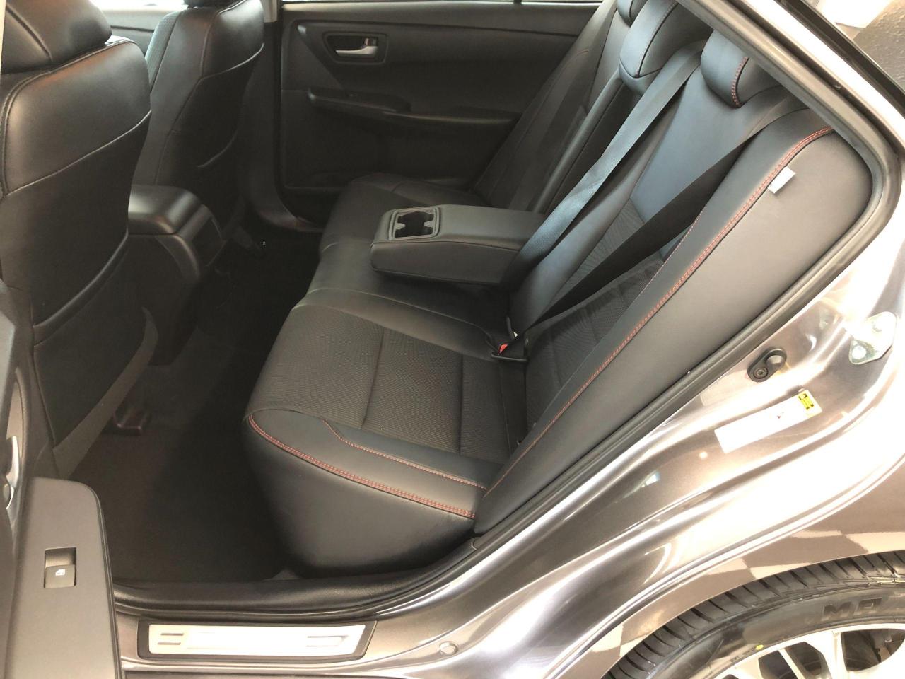 2017 Toyota Camry SE+Camera+Bluetooth+Heated Seats+CLEAN CARFAX - Photo #24