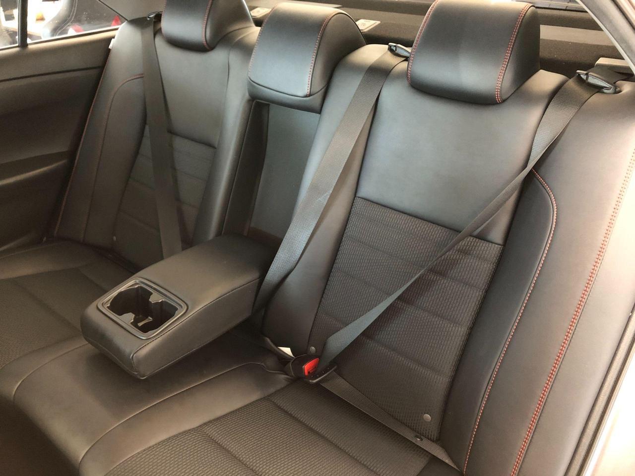 2017 Toyota Camry SE+Camera+Bluetooth+Heated Seats+CLEAN CARFAX - Photo #25