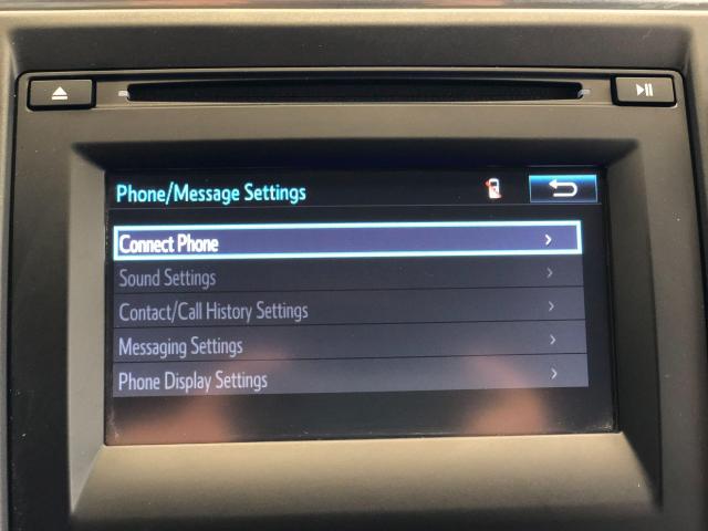 2017 Toyota Camry SE+Camera+Bluetooth+Heated Seats+CLEAN CARFAX Photo32