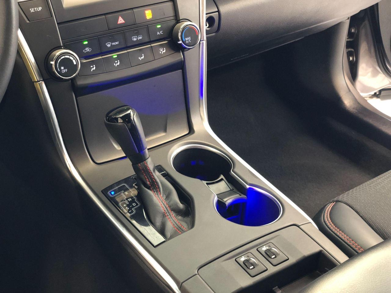 2017 Toyota Camry SE+Camera+Bluetooth+Heated Seats+CLEAN CARFAX - Photo #34