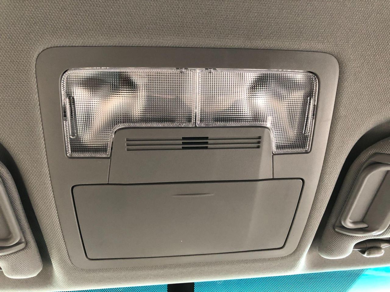 2017 Toyota Camry SE+Camera+Bluetooth+Heated Seats+CLEAN CARFAX - Photo #48