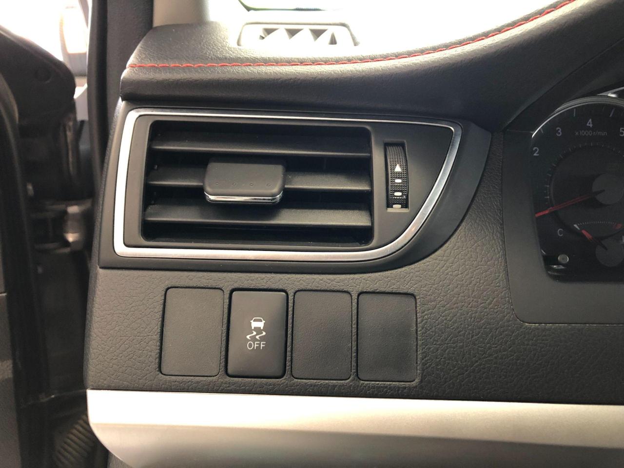 2017 Toyota Camry SE+Camera+Bluetooth+Heated Seats+CLEAN CARFAX - Photo #56
