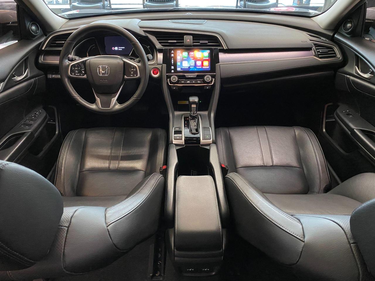 2018 Honda Civic Touring+Leather+Roof+WirelessCharging+CLEAN CARFAX Photo8