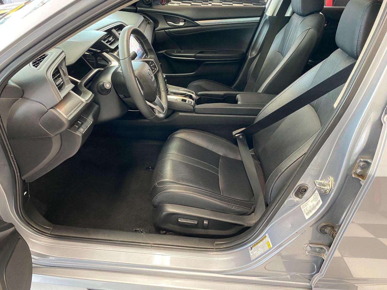 2018 Honda Civic Touring+Leather+Roof+WirelessCharging+CLEAN CARFAX - Photo #20