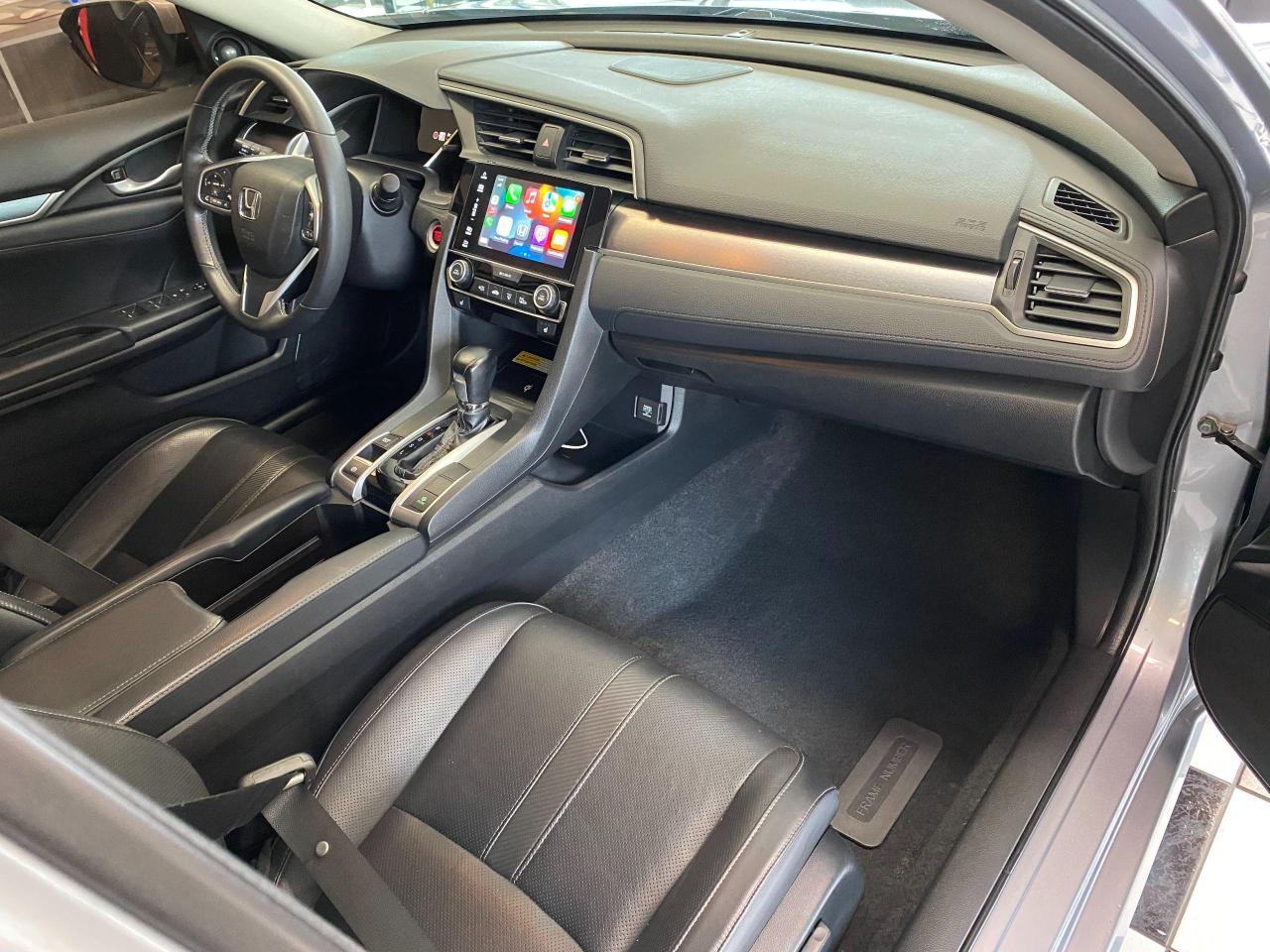 2018 Honda Civic Touring+Leather+Roof+WirelessCharging+CLEAN CARFAX Photo22