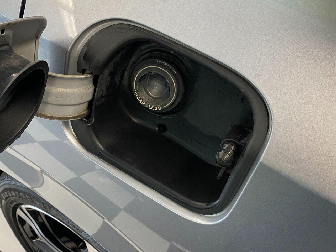 2018 Honda Civic Touring+Leather+Roof+WirelessCharging+CLEAN CARFAX Photo66