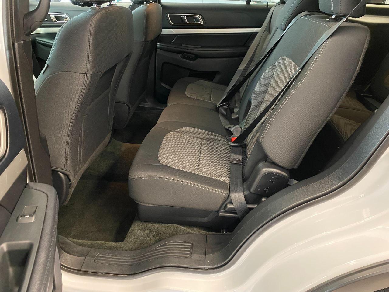 2016 Ford Explorer XLT 4WD+Roof+Touch Display+Camera+CLEAN CARFAX Photo25