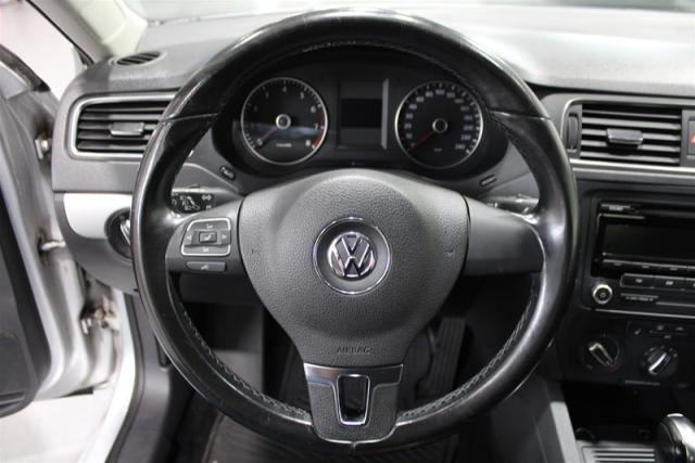 2014 Volkswagen Jetta Comfortline 1.8T 6sp at w/ Tip