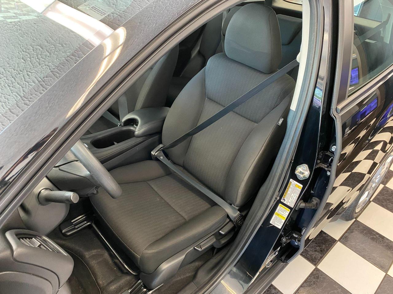 2016 Honda HR-V LX+Camera+Bluetooth+Heated Seats+Accident Free - Photo #19
