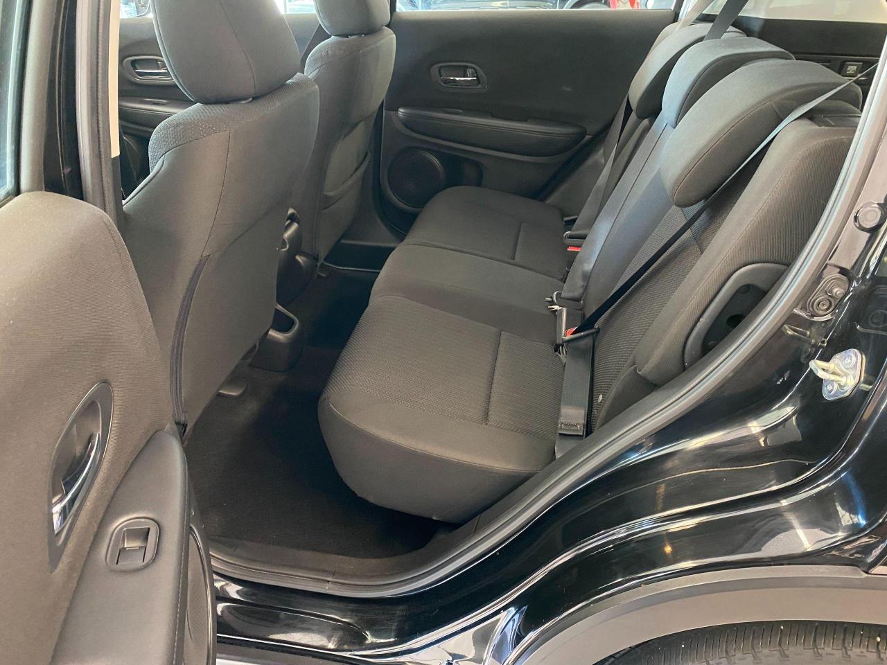 2016 Honda HR-V LX+Camera+Bluetooth+Heated Seats+Accident Free Photo23