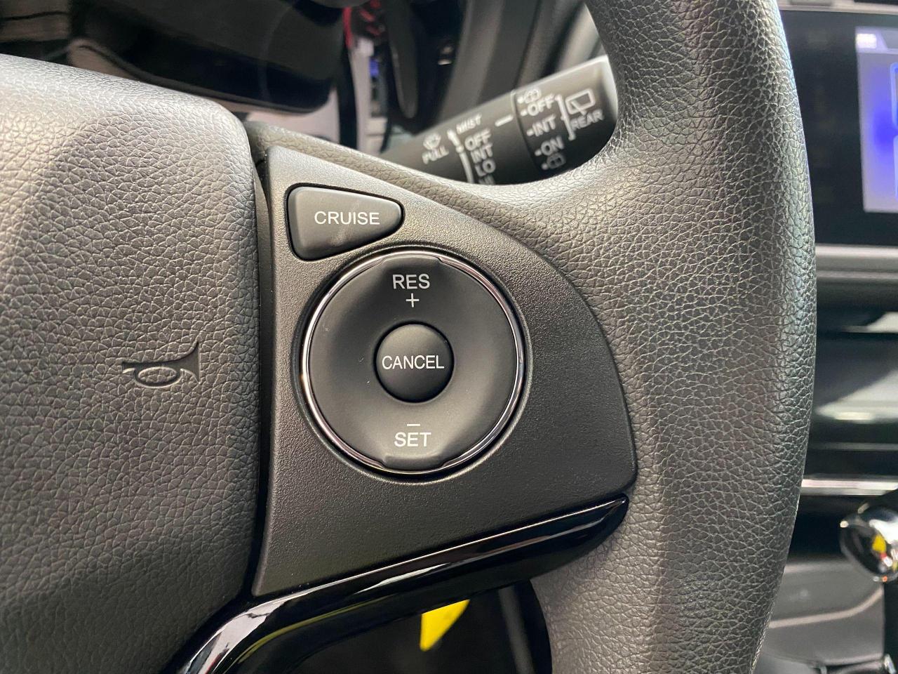 2016 Honda HR-V LX+Camera+Bluetooth+Heated Seats+Accident Free - Photo #46