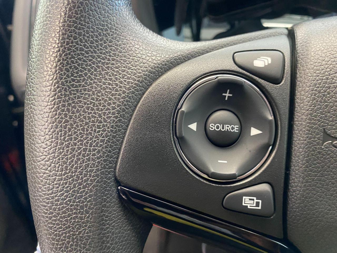 2016 Honda HR-V LX+Camera+Bluetooth+Heated Seats+Accident Free - Photo #47