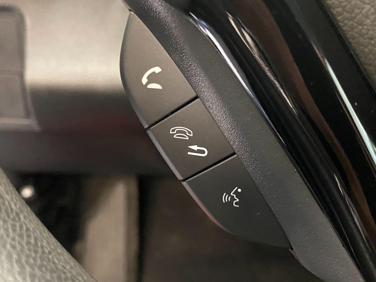 2016 Honda HR-V LX+Camera+Bluetooth+Heated Seats+Accident Free - Photo #48