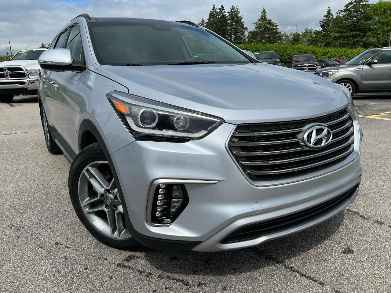 2018 Hyundai Santa Fe XL Limited Photo1