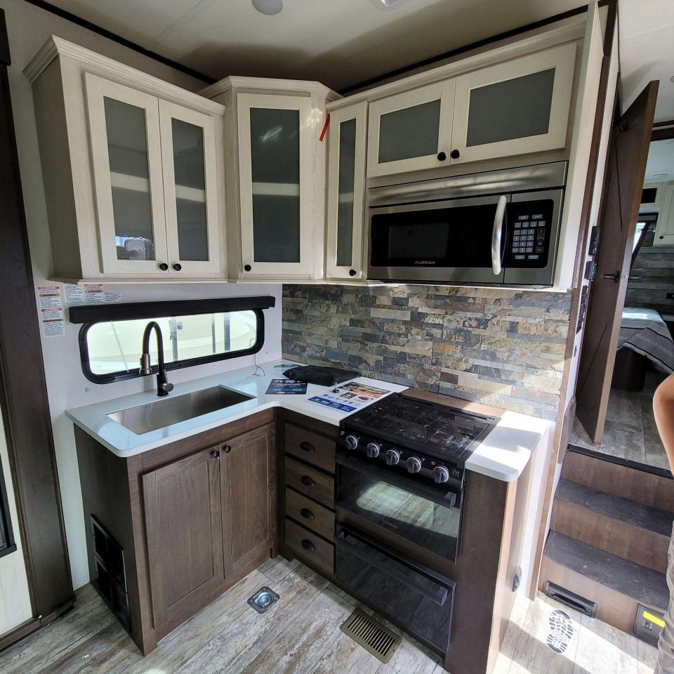 2022 Forest River XLF28DK5 TOY HAULER