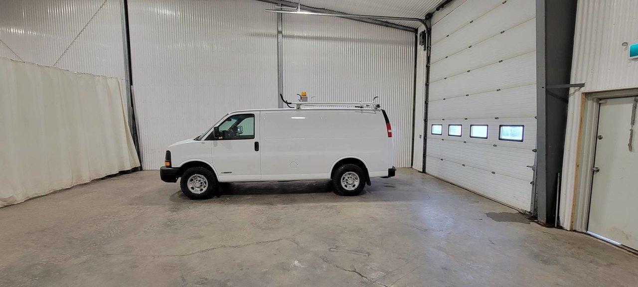 Used 2006 Chevrolet Express 3500 Cargo for sale in Dundurn, SK