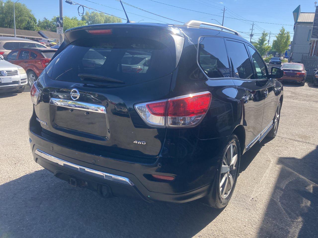2014 Nissan Pathfinder S Photo2
