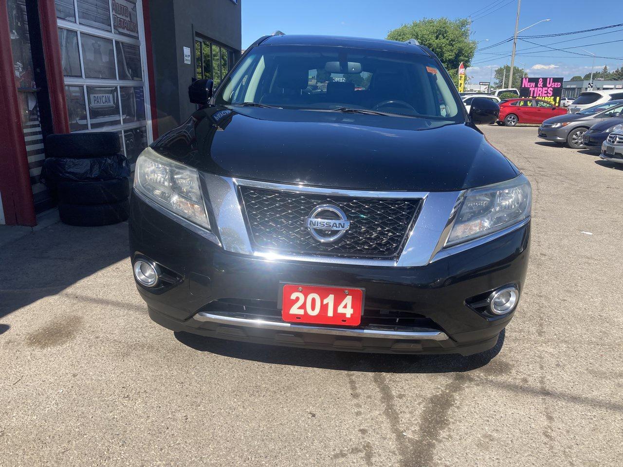2014 Nissan Pathfinder S Photo1