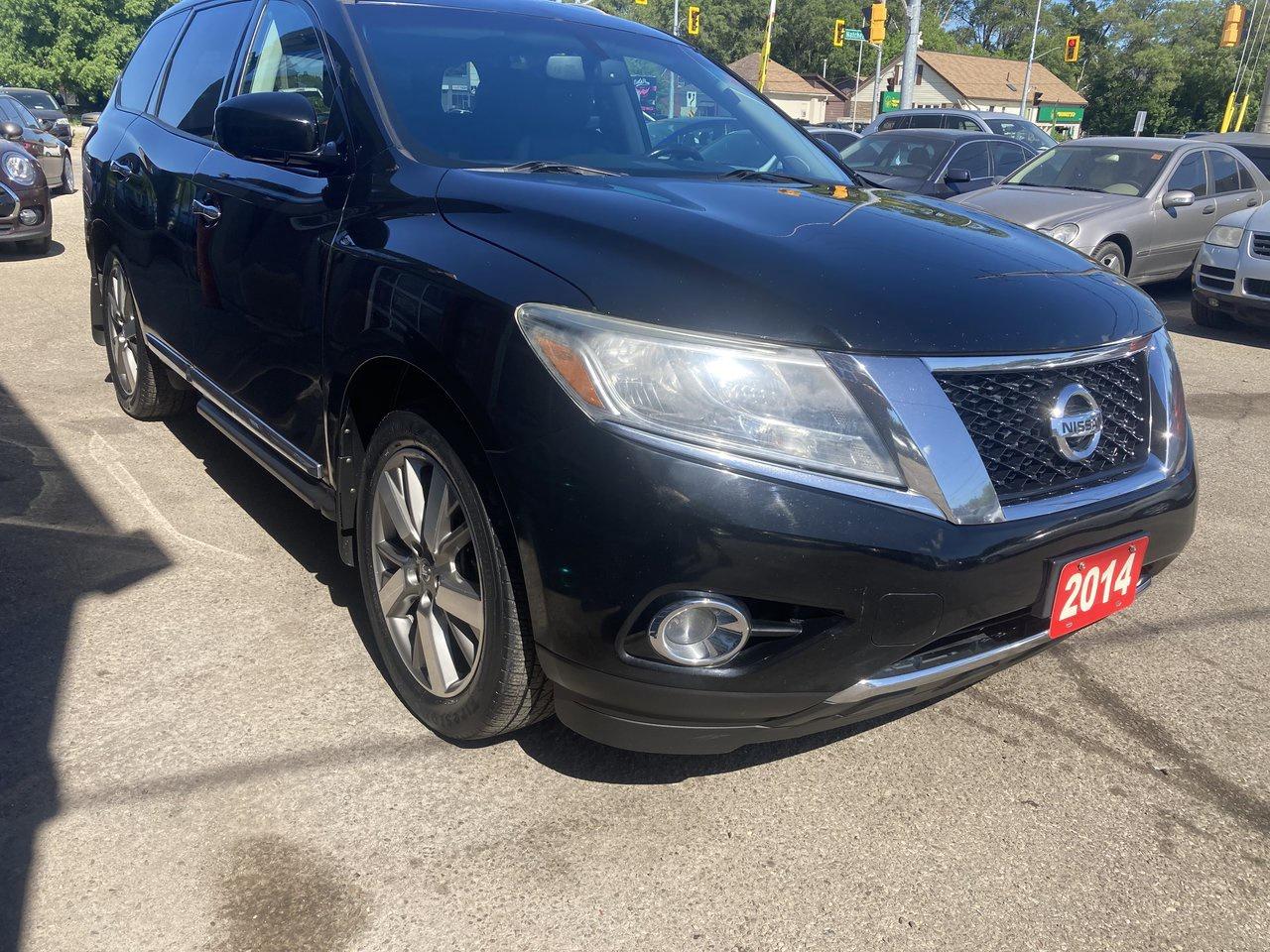 2014 Nissan Pathfinder S Photo3