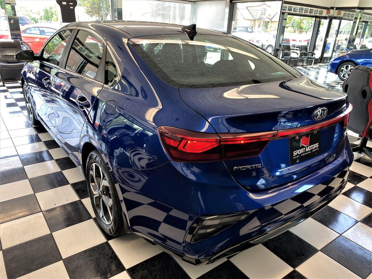 2019 Kia Forte EX+ApplePlay+Lane Keep Assist+Camera+CLEAN CARFAX Photo2